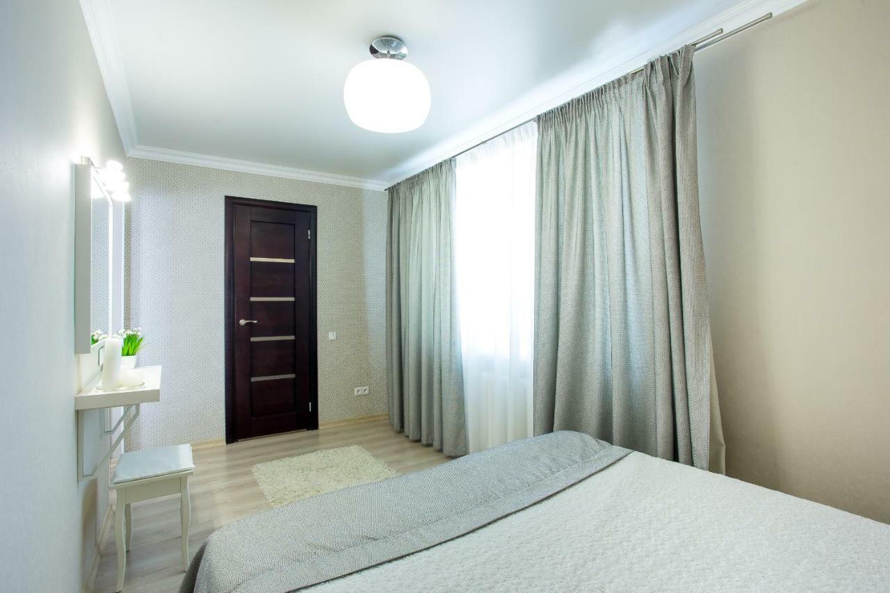 Lotos for You Apartments Nikolayev Exterior foto